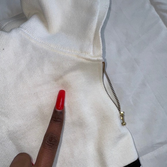 Clodia Dee Safari White 2 pc Set - Picture 8 of 8